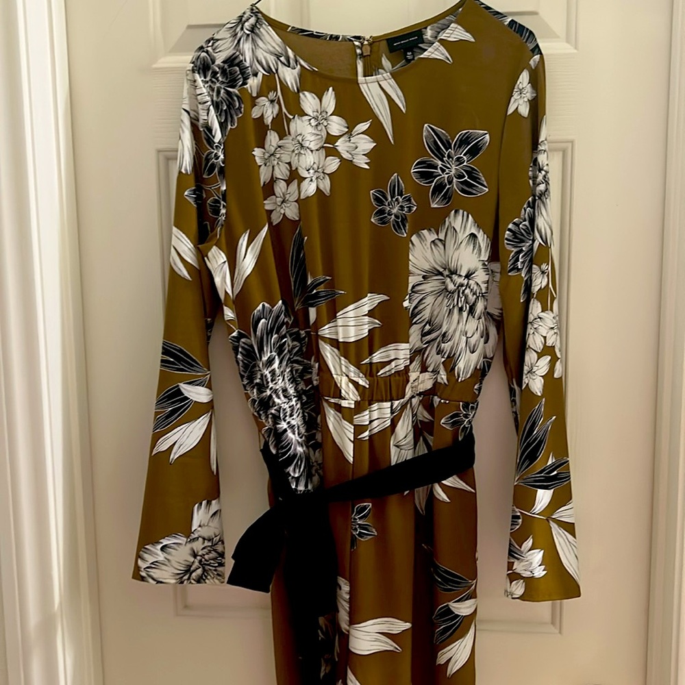 Floral Long Sleeve Jumper - size M